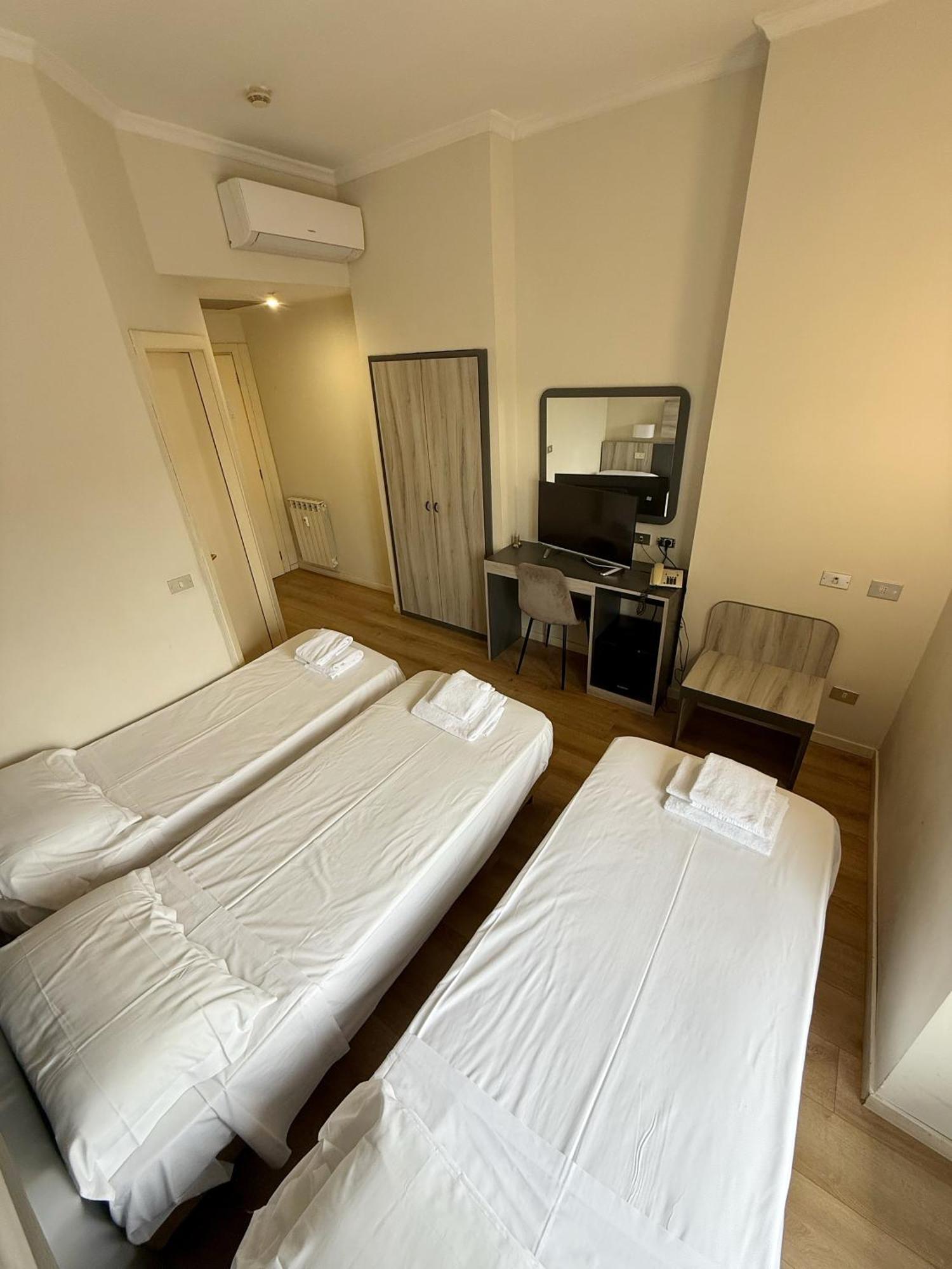 Hotel Laura Roma Esterno foto